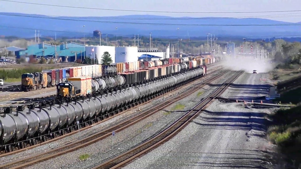 Train action Selkirk Yard October 19, 2018.