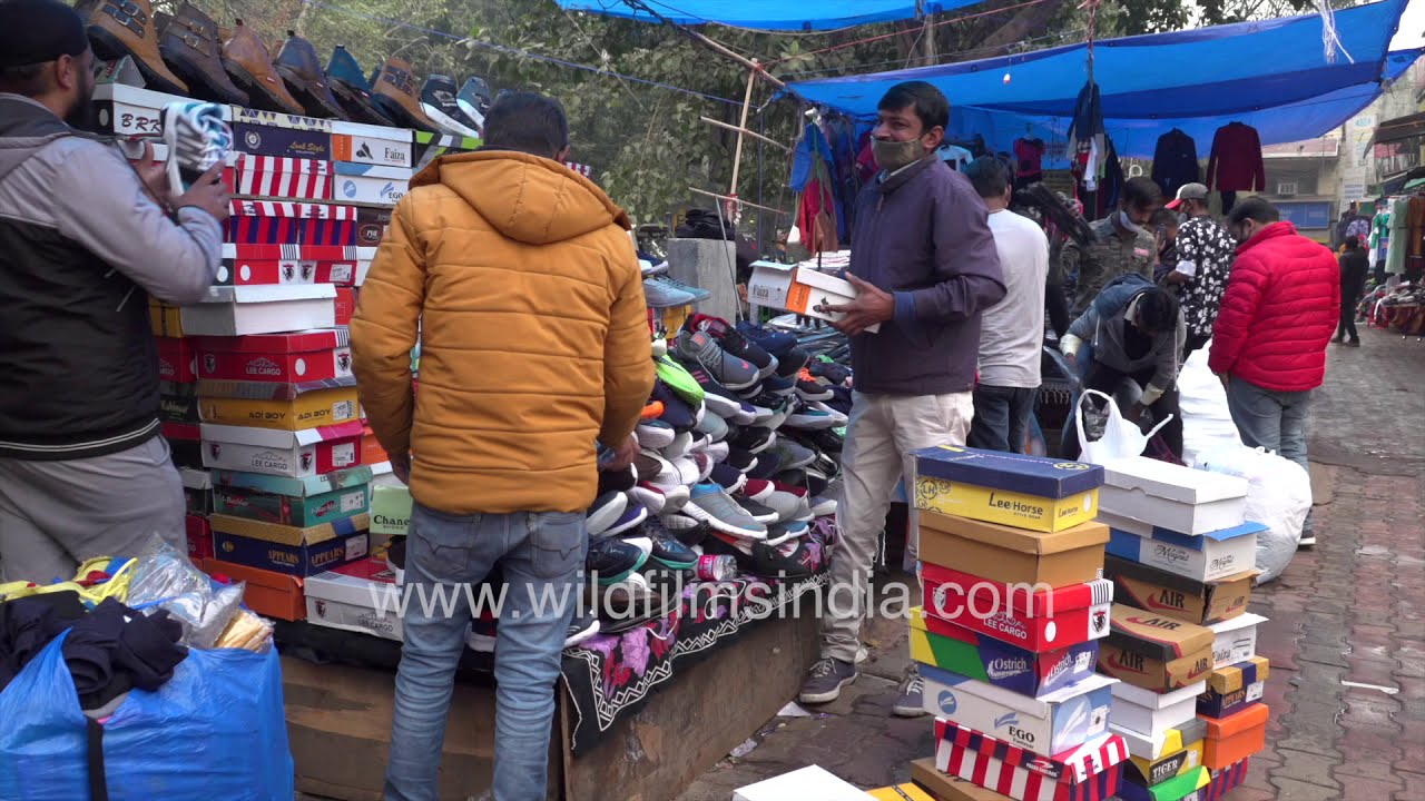 Winter wear sale at Sarojini Market || Flea Market shopping virtual tour || Shopping cheap in Delhi