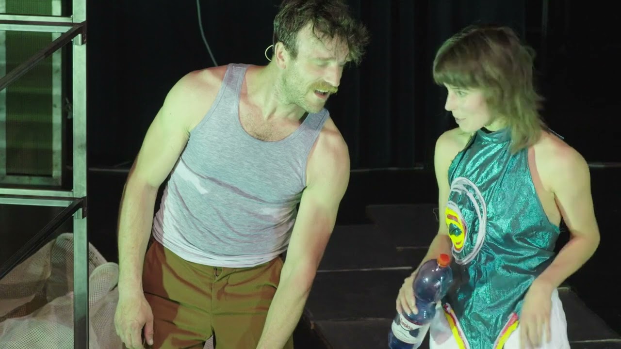 De Balans van Bestaan - Trailer - Theater aan de Parade