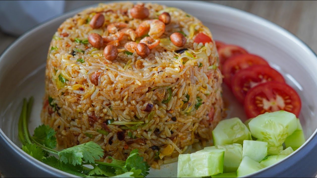 ဆိမ့်ဆိမ့်မွှေးမွှေးလေးနဲ့ စားလို့ကောင်းတဲ့ ထမင်းသုပ်အလွယ်ပြုလုပ်နည်း…👩🏻‍🍳😋🍛