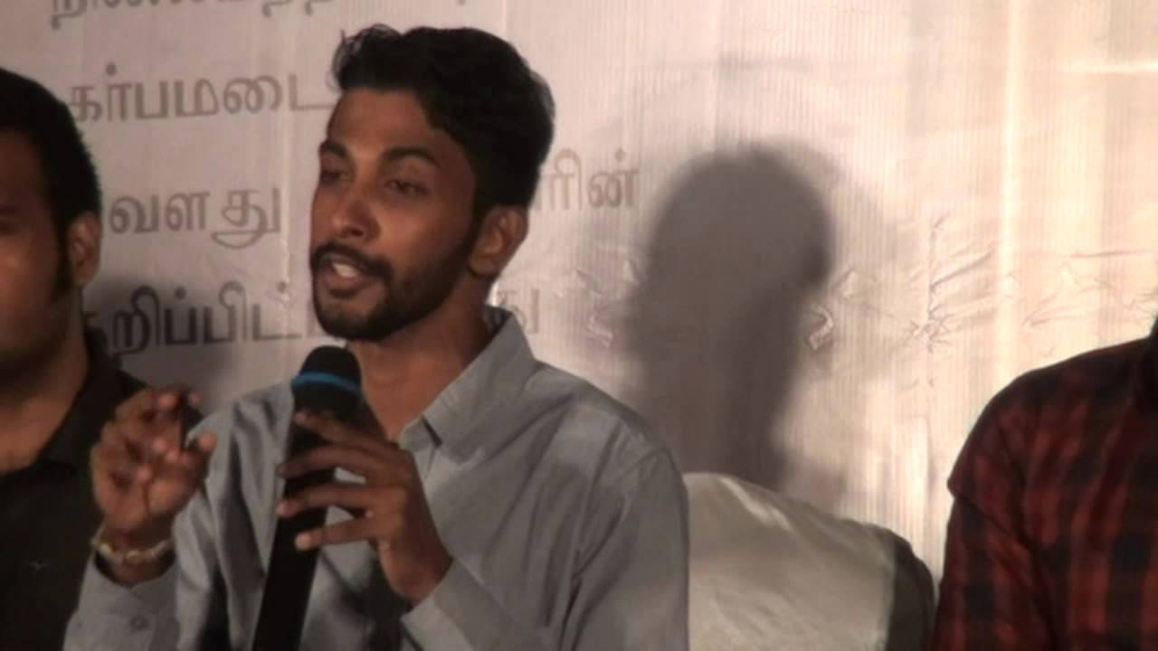 Director Srinath Ramalingam talks at Unnaku Enna Vennum Sollu Press Meet