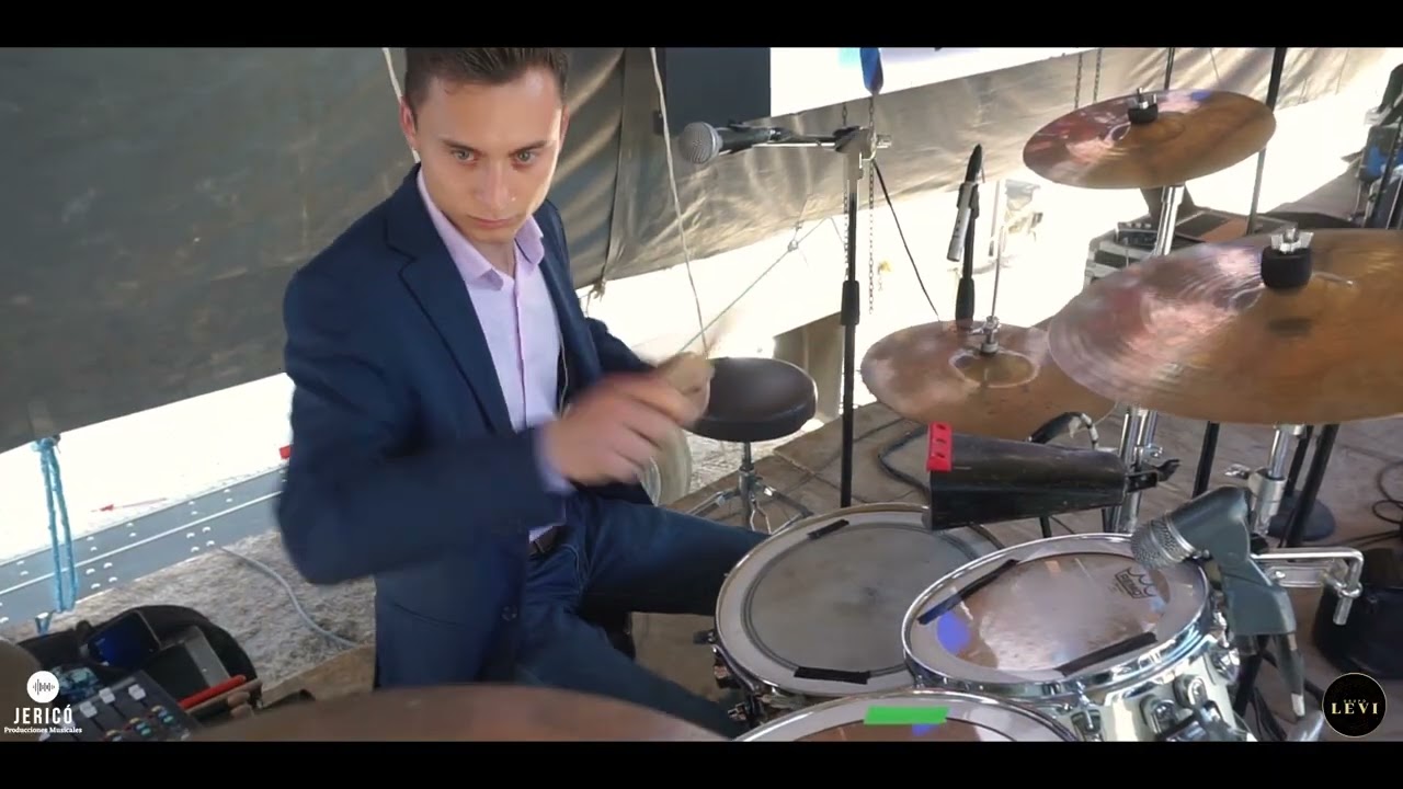 Grupo LEVI - Mi Corazón Lloró (En Vivo desde Miahuatlan Oaxaca)