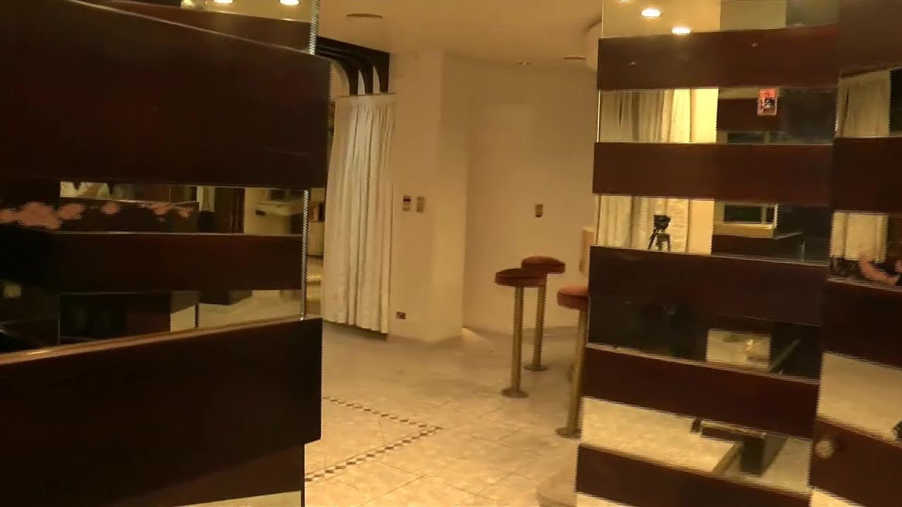 ¿Cómo es la lujosa casa de los padres de Diego Maradona que se subastará junto a otros 86 objetos?