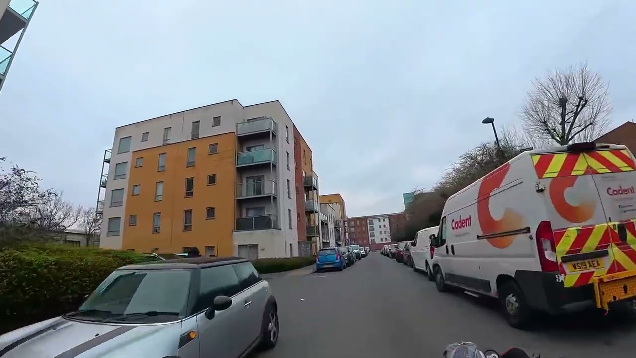 First Scooter Ride in London 2026 #scooters #electricscooters #electricvehicles  #foldingscooter