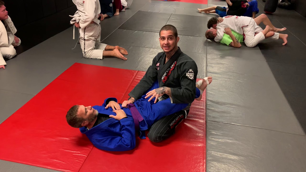 Basic lockdown pass with kata-gatame and back take options : Moncaio Brothers JiuJitsu