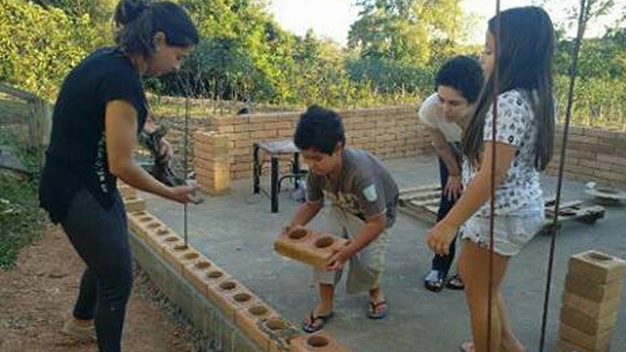 How to build house from foundation with tijolo blocks, interlocking brick for wall