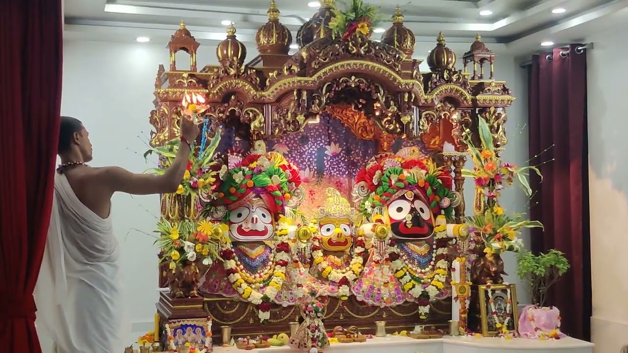 HALDIA ISKCON TEMPLE SANDHYA ARATI