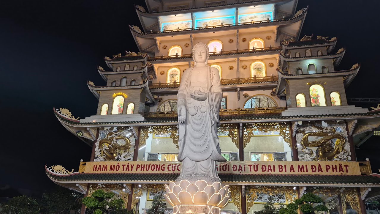 Achan Shop Tam Phú đang phát trực tiếp!Đi Chùa Cầu An