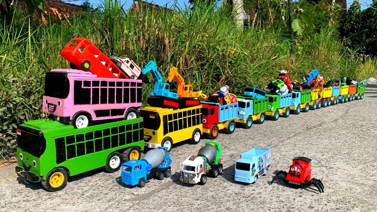 WADIDAW !! Mobil Truk Tronton Panjang Bongkar Mainan Mobil Mobilan Truk Molen, Forklif, Excavator