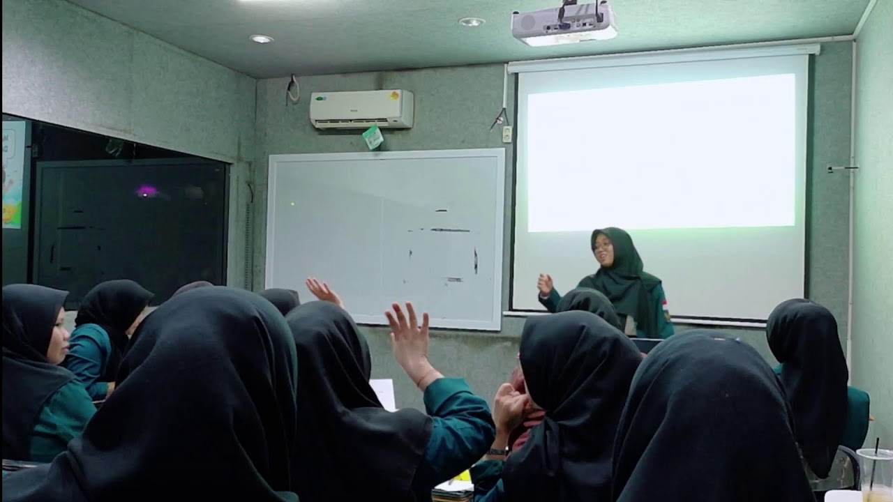 23350086 - Aqgistya Shayra Junaidi