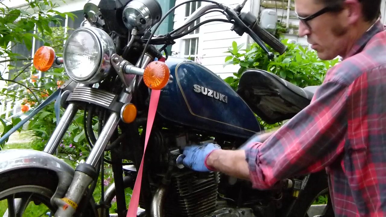 Barn Find Motorcycle Tune Up/ Resurrection 1981 Suzuki GS450L
