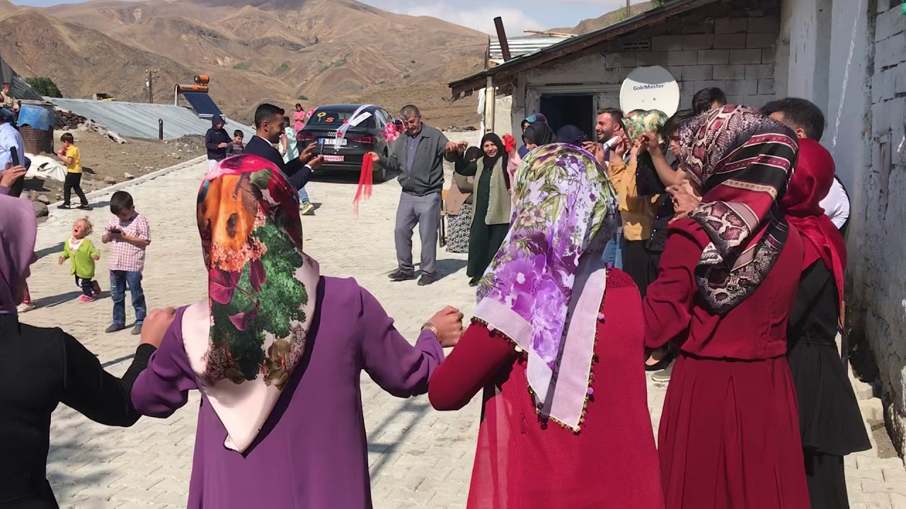 Taşburun köyü halay