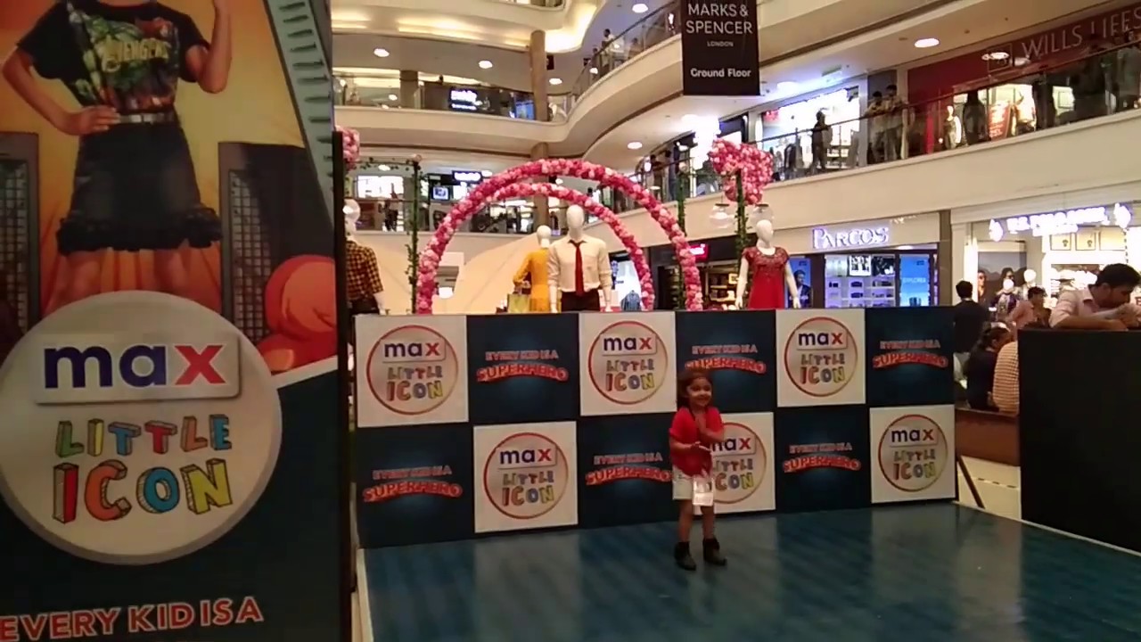 DANCE BY ADITI RAJANI AT VR MALL SURAT