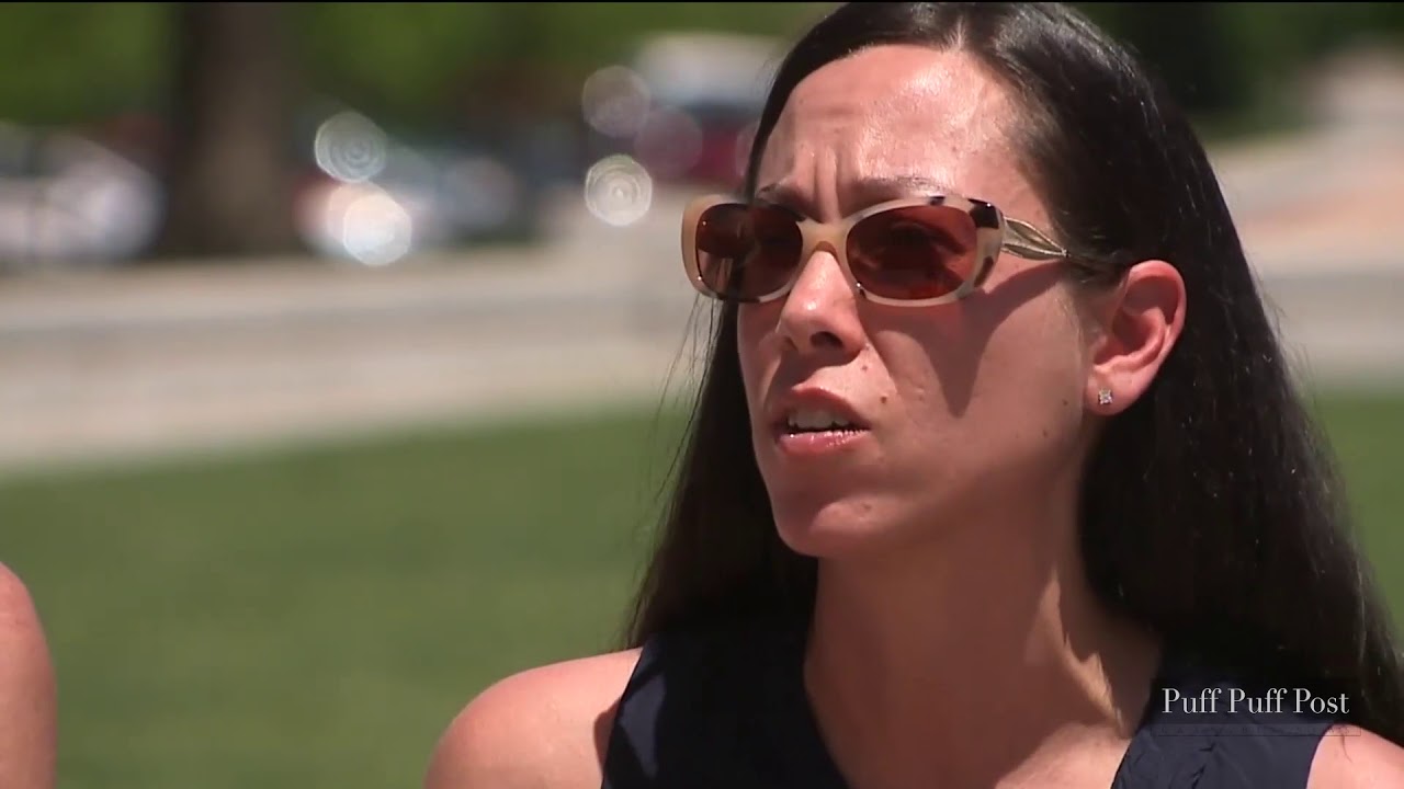 Mothers in Colorado express their choice to smoke weed while pregnant!