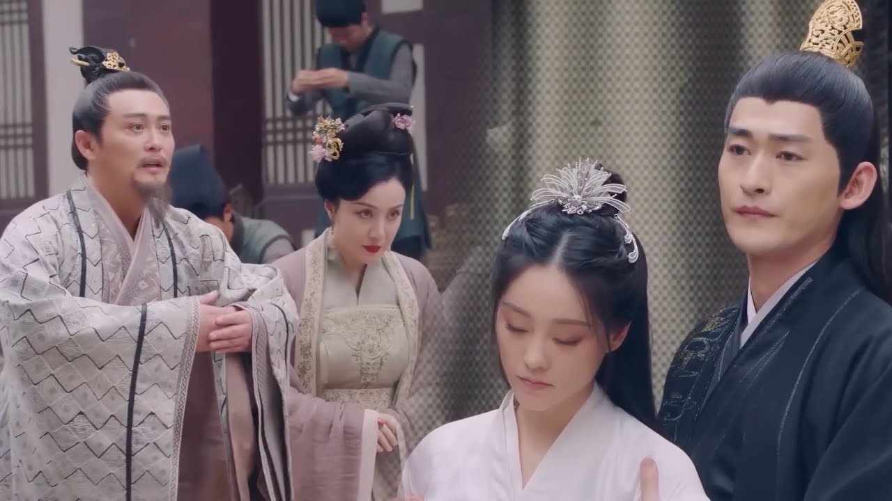 【微電影】灰姑娘懷孕後被封為王妃，王爺親自送她回相府為她撐腰，眾人驚呆了！ | 流光引 Fateful Love