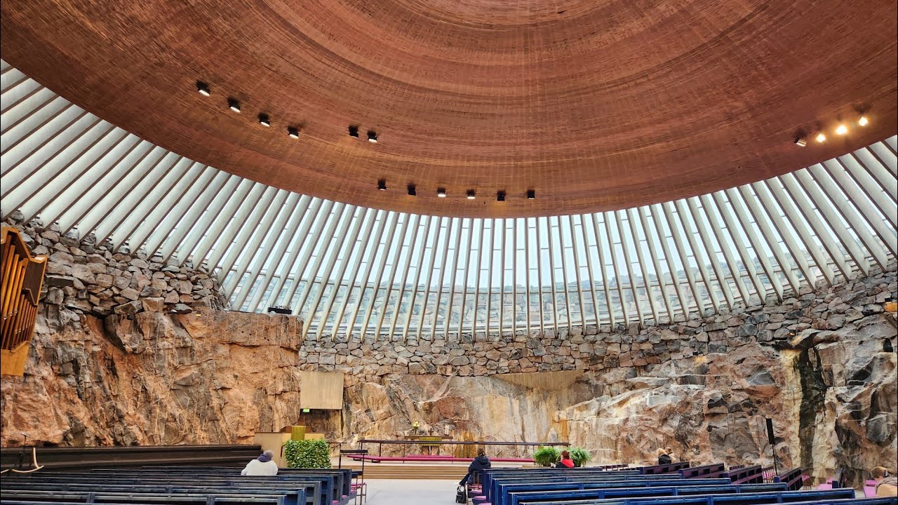 Hop on Hop off bus tour, Helsinki, Finland