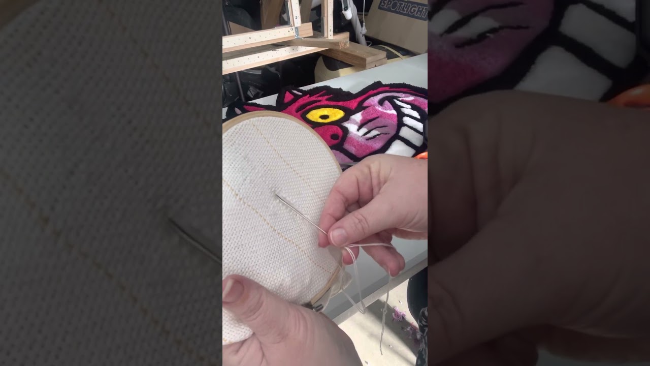 Mending a hole on tufting cloth