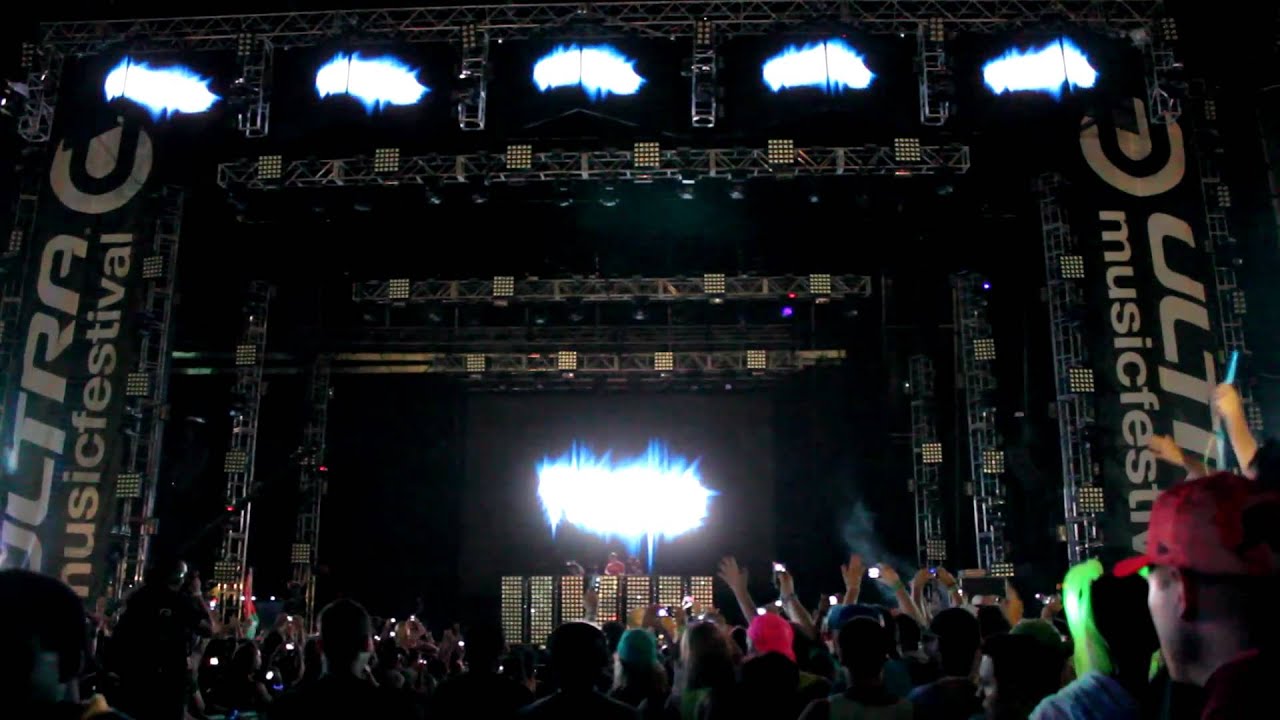 Tiesto - Club Life, Zero 76 (INTRO) @ Ultra 2011 (HD) 1080