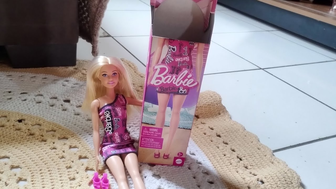 Unboxing linha Barbie e o nome dela é Júlia 😁❤️ agora e a principal