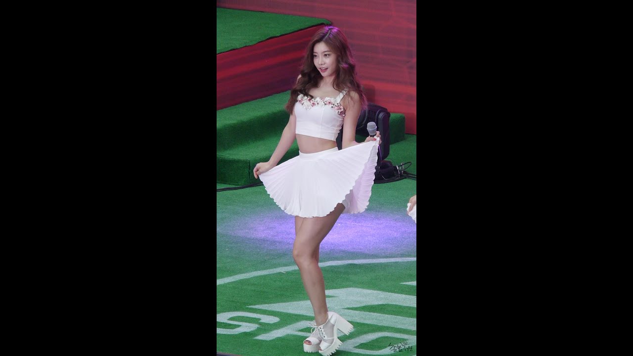 140830 피파온라인3 결승전 축하공연 걸스데이(Girl's Day) - Darling (소진) 직캠 by 수원촌놈