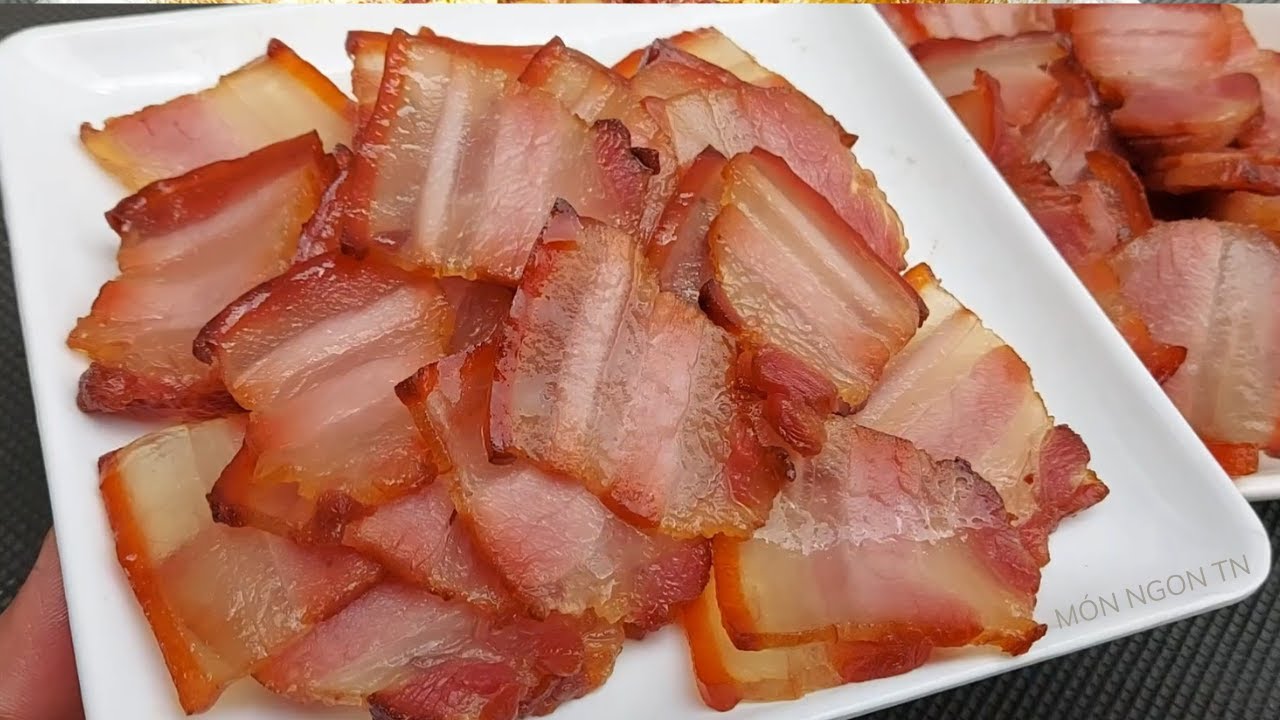 Thịt Heo Ngâm Nước Mắm mỡ trong veo giòn ngon và để lâu không bị nhớt