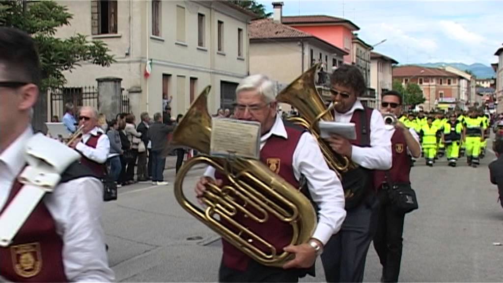sfilata alpini 24 maggio 2015 a  Nervesa della Battaglia