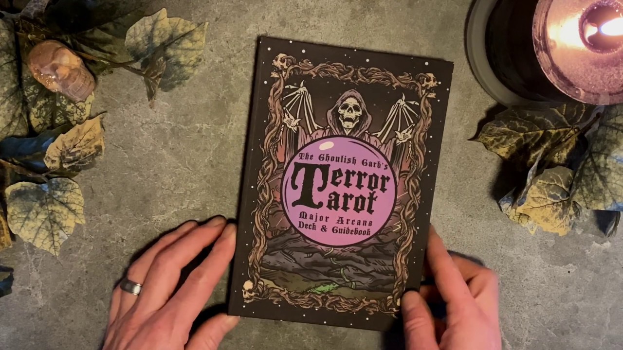 The Terror Tarot Unboxing + Flip Through (Major Arcana Deck) : Halloween, Horror, Monsters