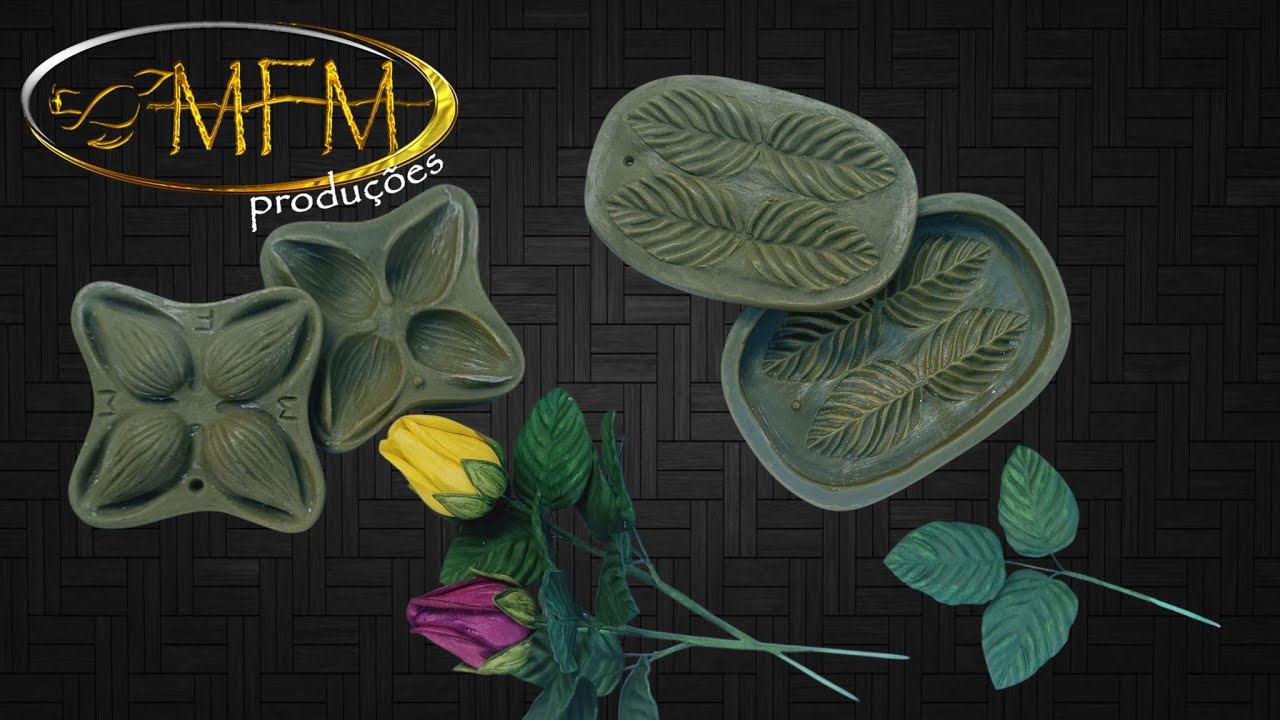 Botão conjugado da rosa  realista 