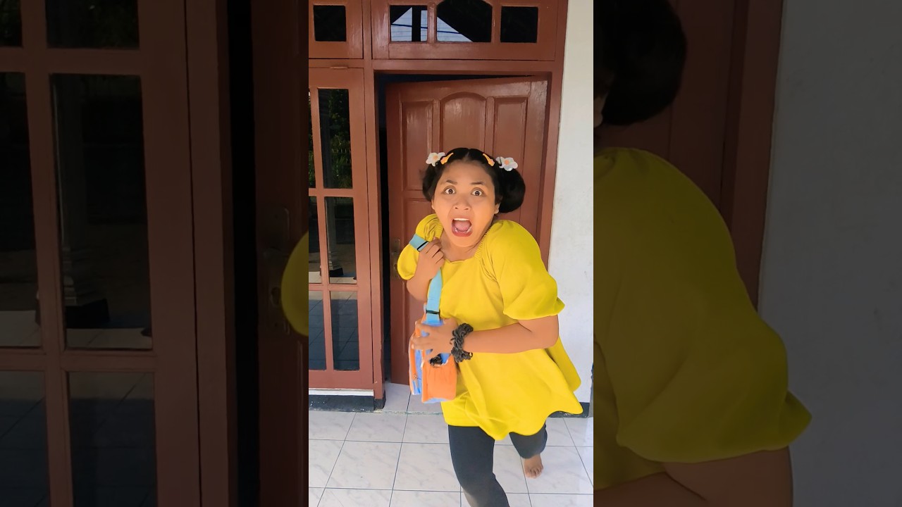 pintunya ngagetin 😱 || open the door #shorts