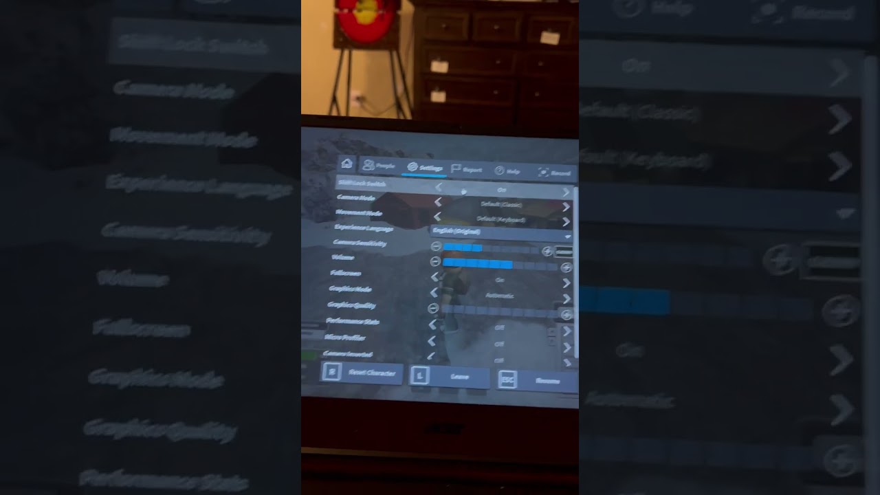 How to use shift lock