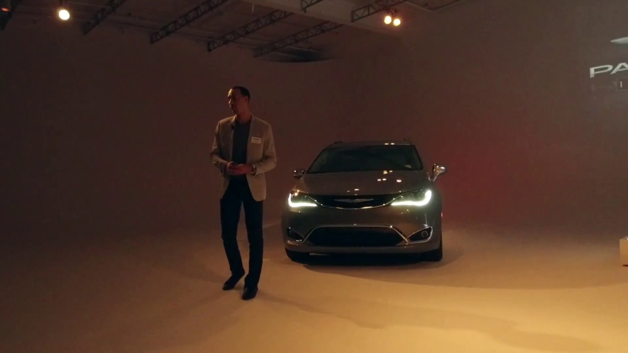 2017 Chrysler Pacifica Hybrid Launch Interior Design