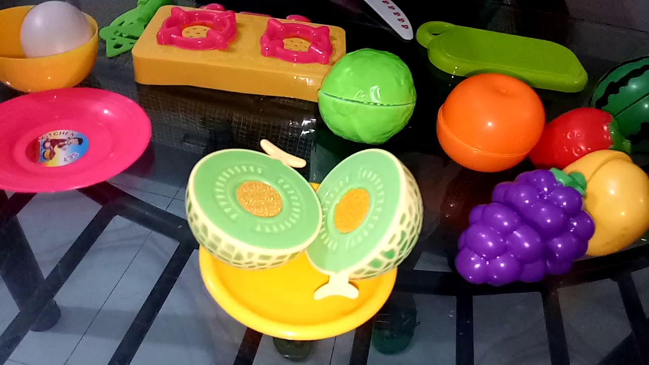 Pretend Play Food Toys Cooking,Kitchen Playtime velcro cutting fruits and vegetable