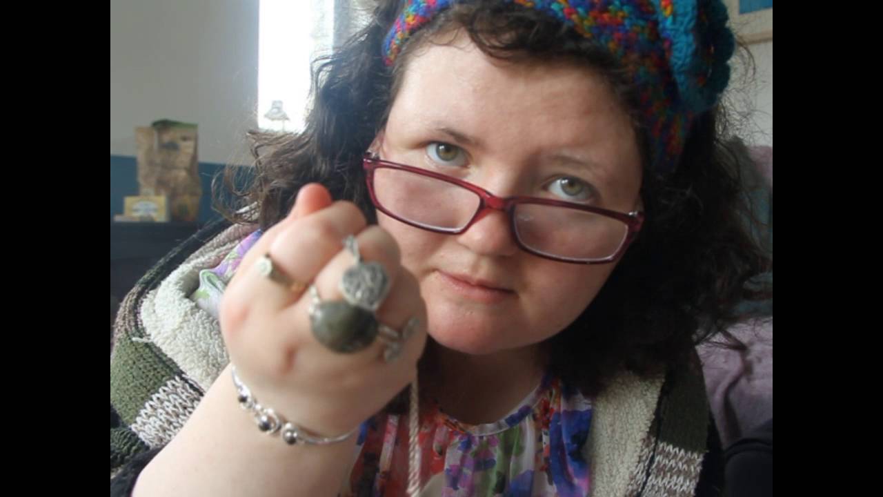 *ASMR* CORNWALL SHOW AND TELL *FAST TAPPING & RAMBLES FOR TINGLES*