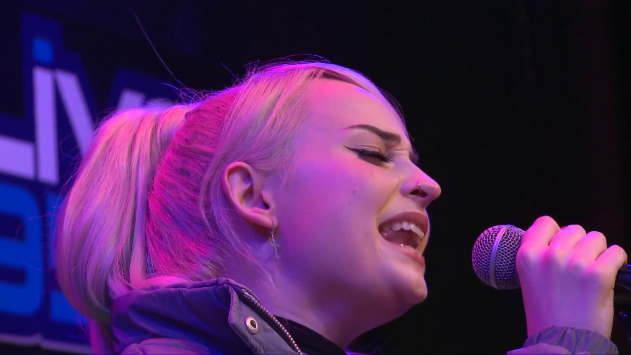 Kim Petras - Can't Do Better (Live 95.5)