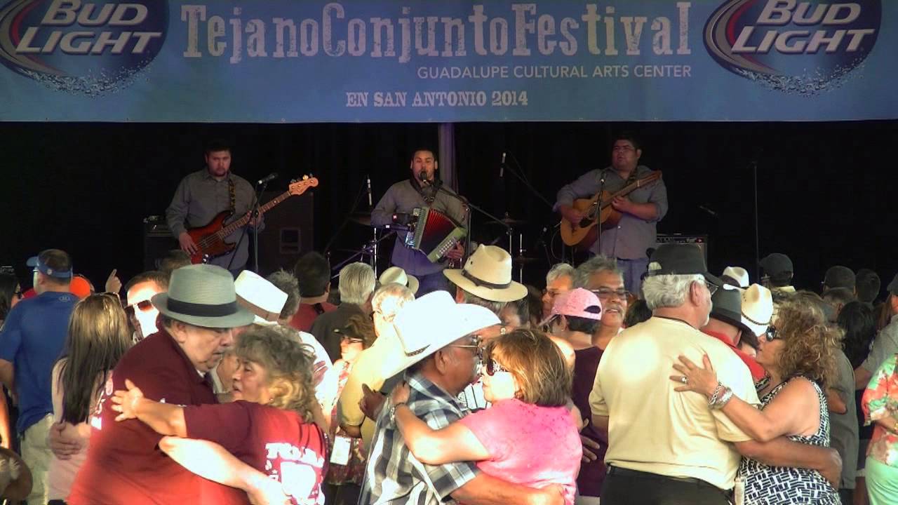 2014 Tejano Conjunto Festival Santiago 