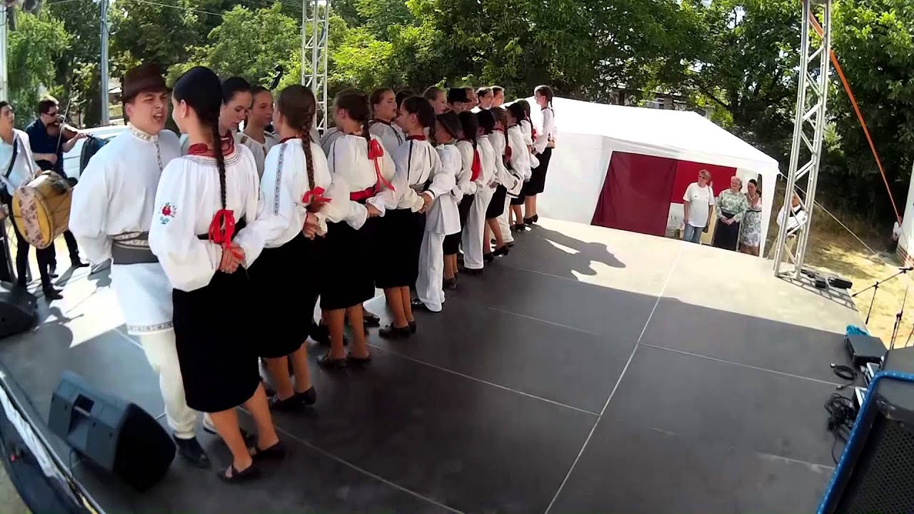 Nádas Ifjúsági Néptáncegyüttes - Moldvai táncok