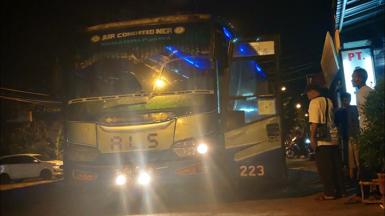 Buntuti bus als AC ekonomi 223 solo - Jogja - Medan