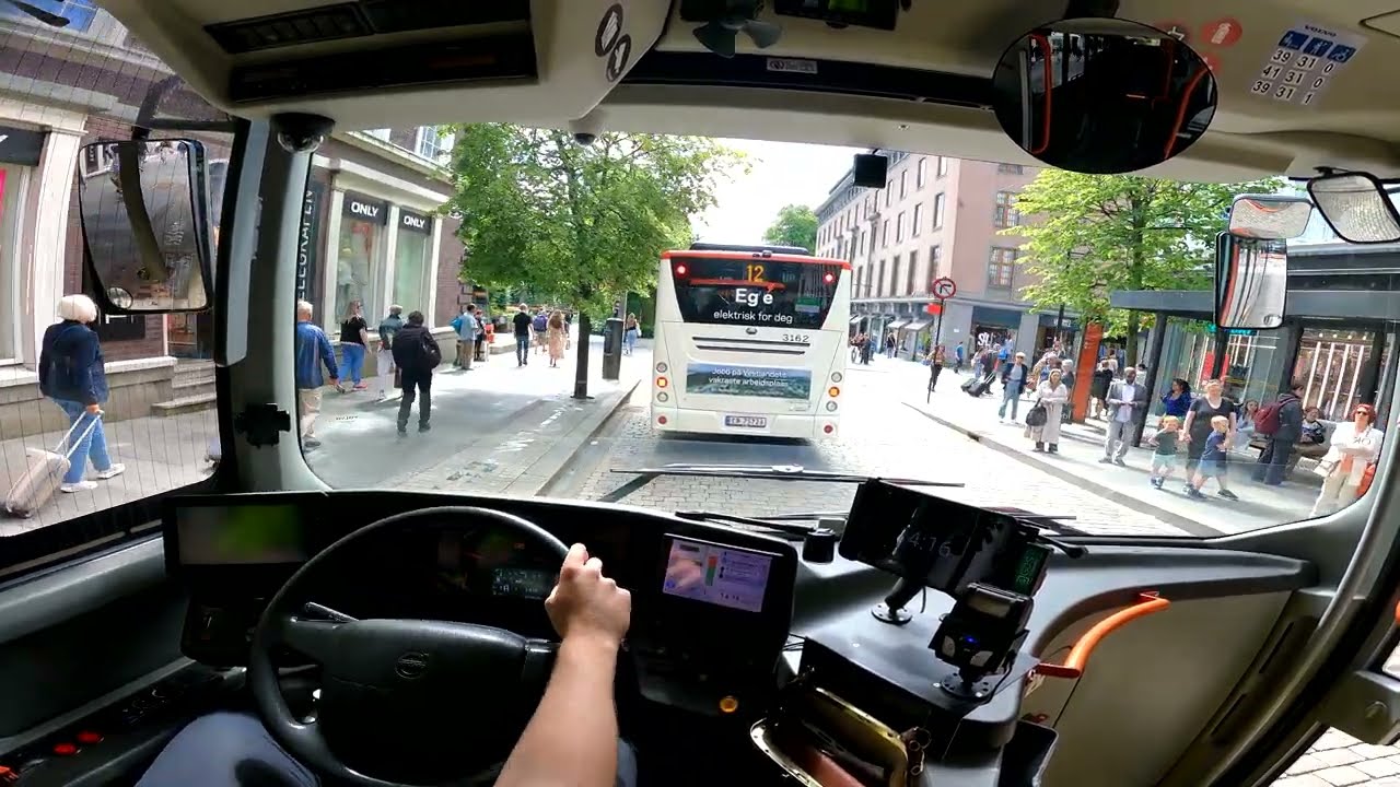 [Onboard] Going through Bergen city centre just for fun - Volvo 8900