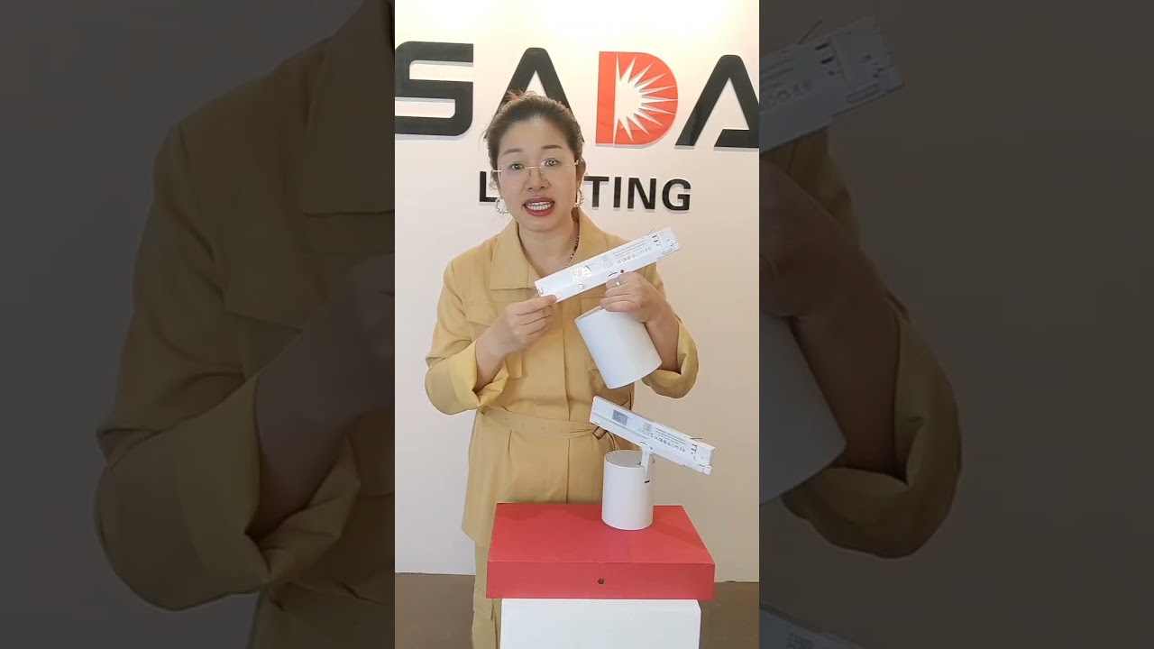 #architecturallighting #commerciallighting #lightingdesign #smartlighting #tracklight #lighting