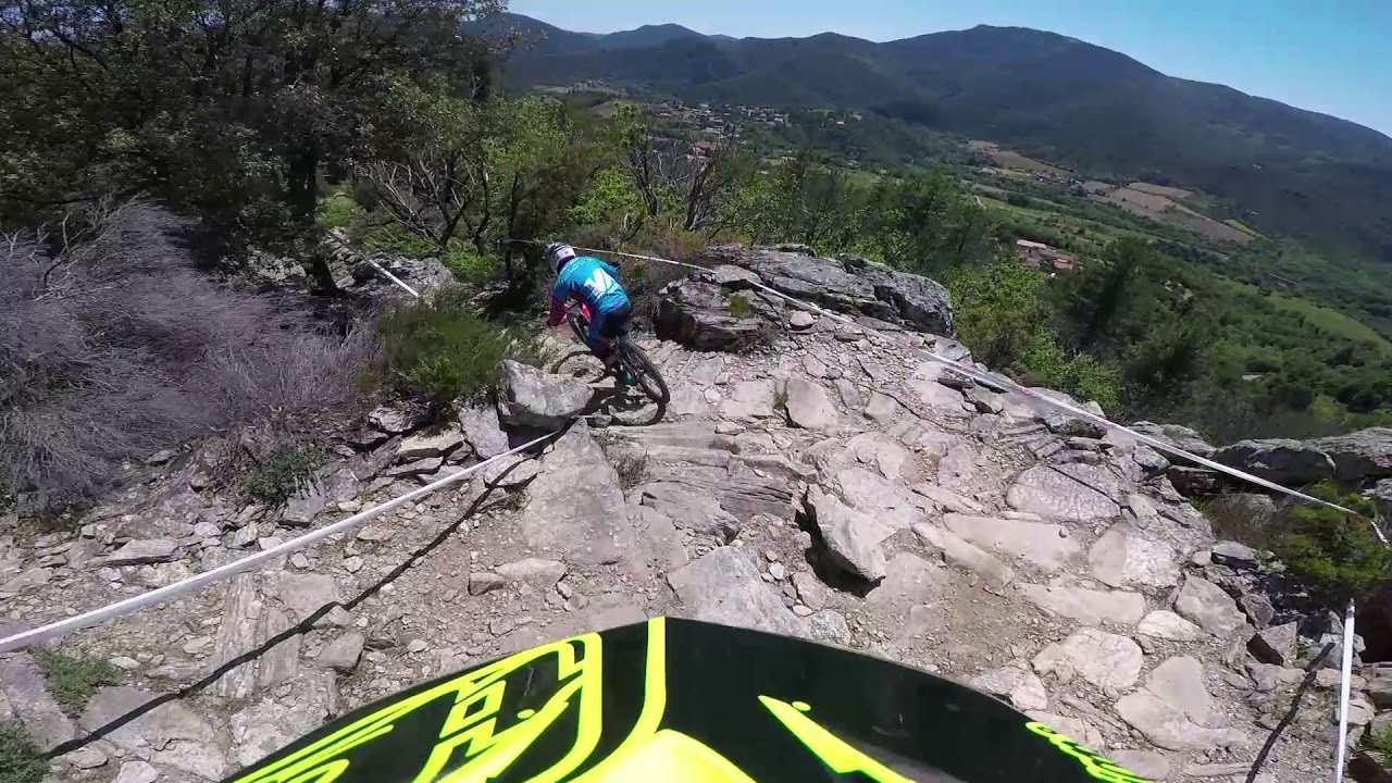 Dans la roue de : Théo Galy - EWS Round 3 - Olargues