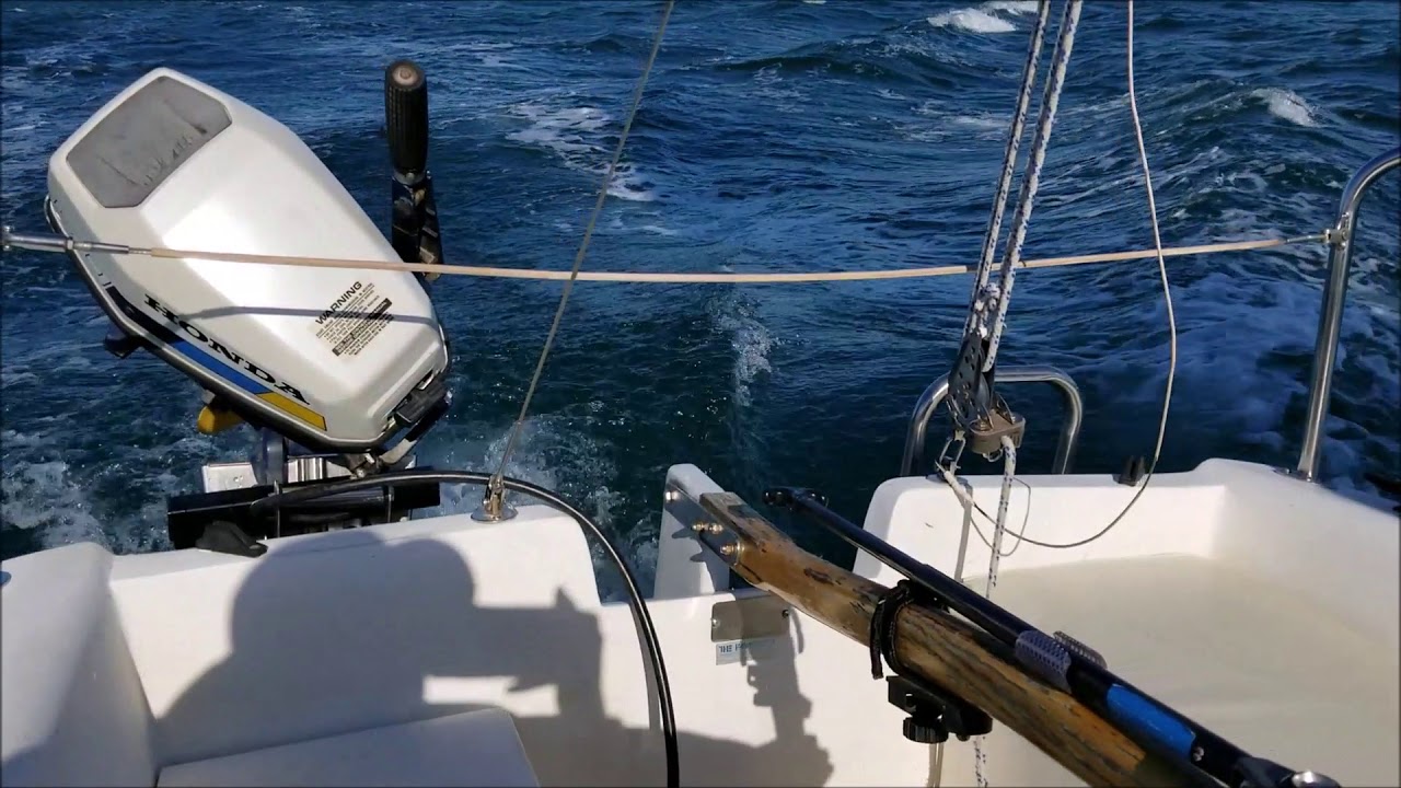 Cruising at 8 Knots on my Capri 22