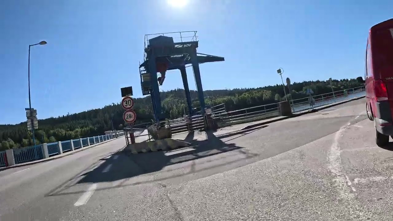 19.9.2025, 02 díl z 08,Frymburk - Lipno hráz, 2 x Honda Forza 125, přední kamera