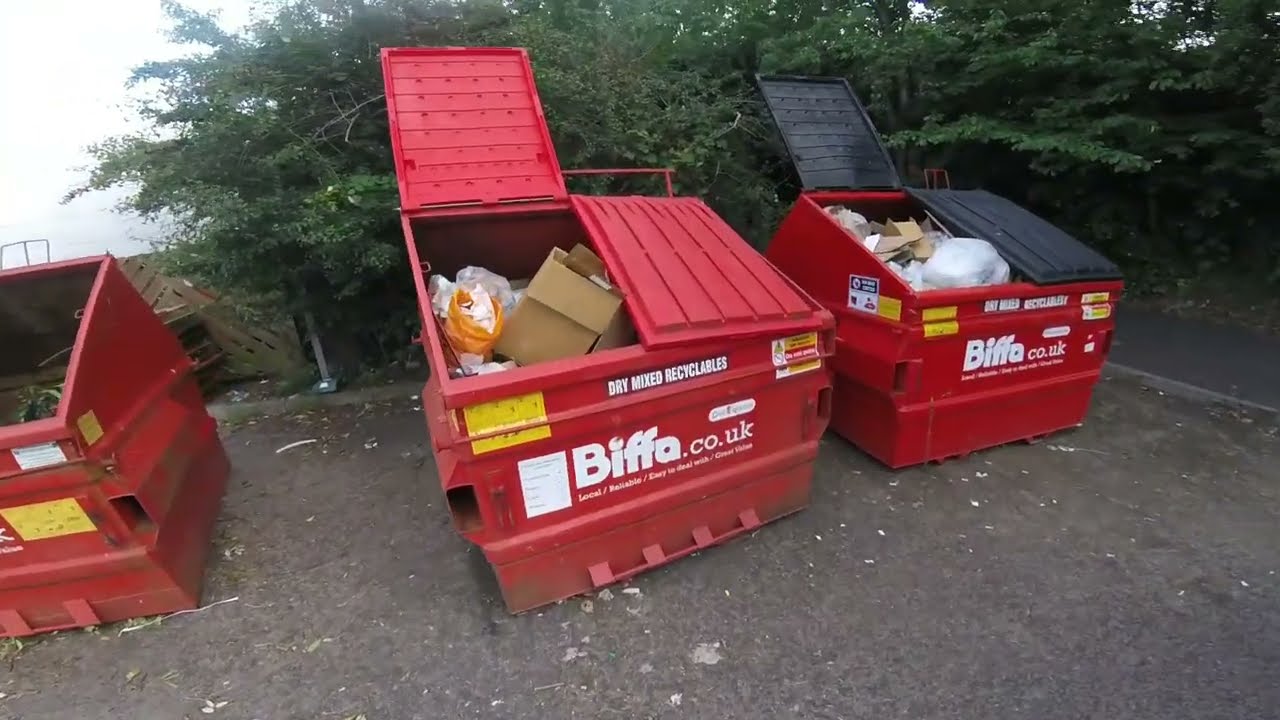 ITS NOT SAFE TO DUMPSTER DIVE HERE