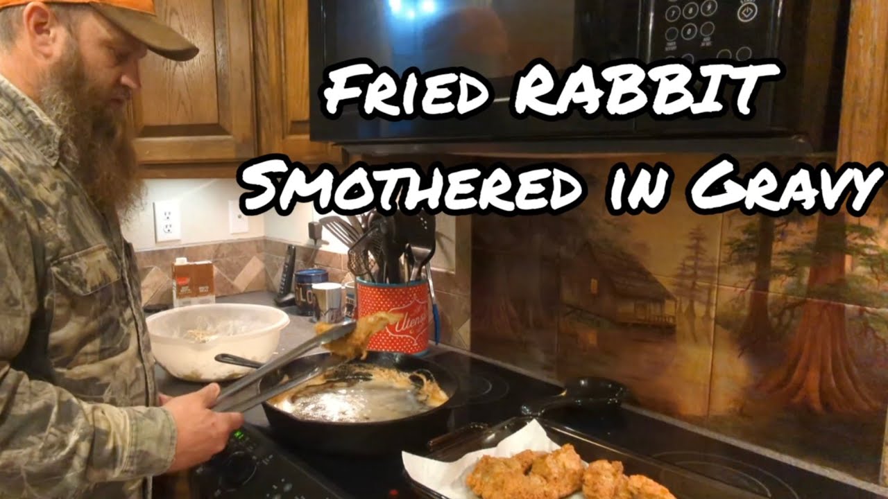 Fried SWAMP RABBIT, Smothered in Gravy and Onions !!! The BEST Wild Game Recipe