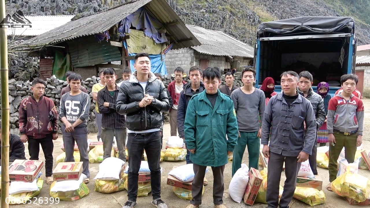 30 Phần Quà Tết Đã Đến Với Bản Nghèo Đề Chia - Nắng Cao Nguyên