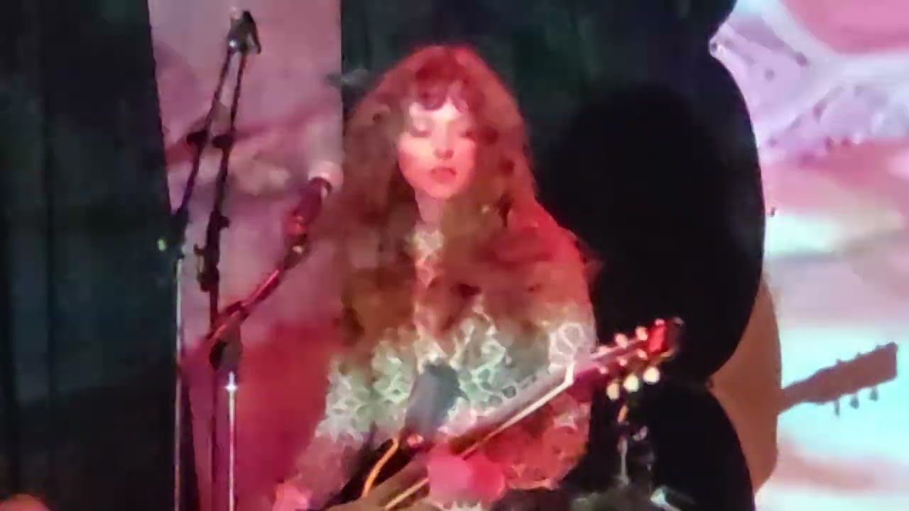 The Velveteers  @ Tractor Tavern 