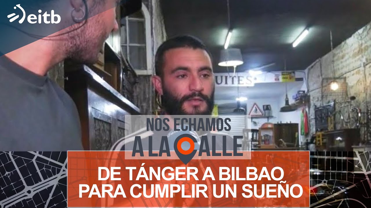 De Tánger a Bilbao para cumplir un sueño: Souhail lo dejó todo para abrir una tienda de antigüedades