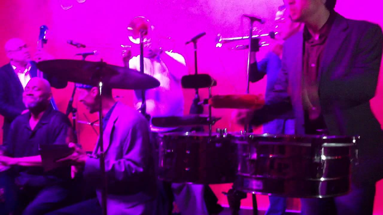 Frankie Vasquez- Bilongo (Solos: George Delgado y Ricky Rosa)
