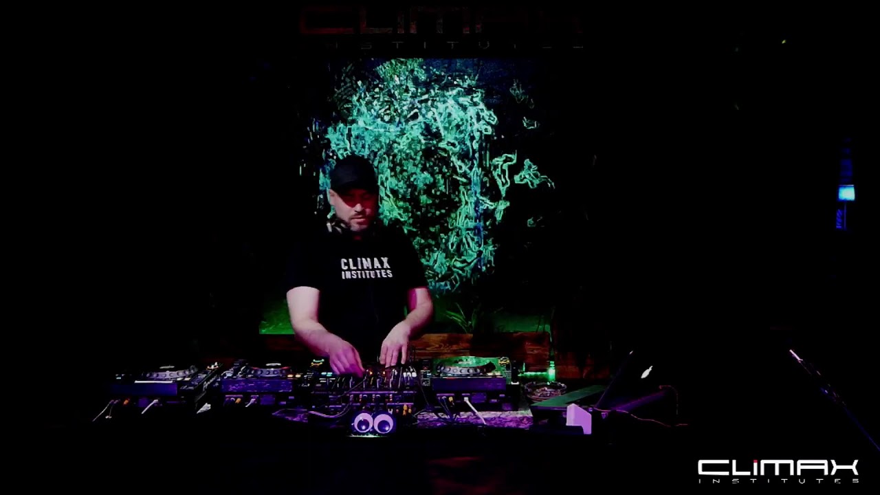 Groove Sensation w. Milan Haack & Michael Clash Gottschalk