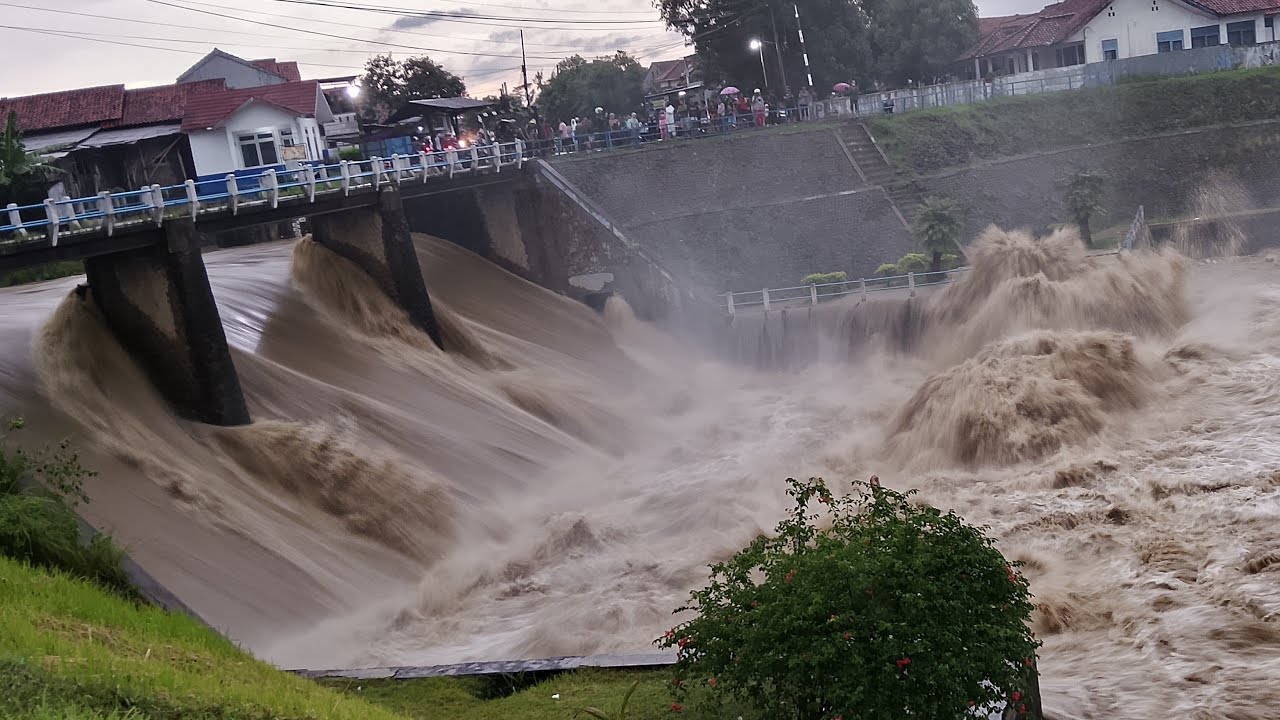 OMG banjir super
